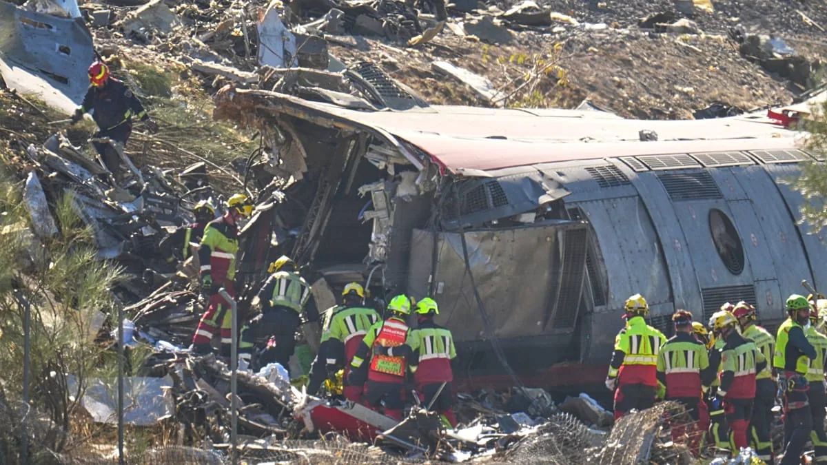 Incidente ferroviario in Spagna, scontro tra due treni