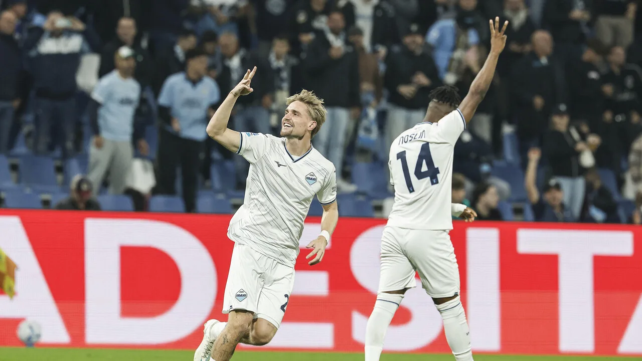 Lazio show travolge il Sassuolo e vola in vetta